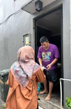 Tim Pengmas Dosen FFS Uhamka berikan Edukasi Memilih Takjil Sehat dan Aman bagi Warga RT06 Malaka&nbsp;Sari