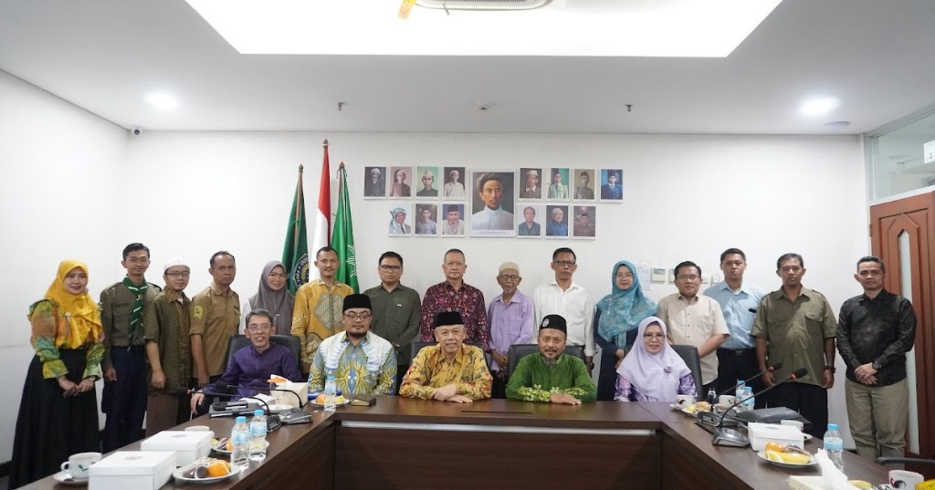 Ciptakan Kemajuan Dalam Persyarikatan, Uhamka Tanda Tangani MoU Dengan PCM Kramat&nbsp;Jati